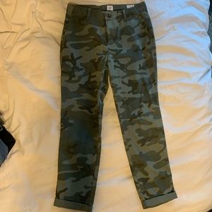 Camouflage jeans